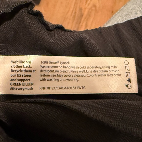 Eileen Fisher Black Straight Leg Pants with Classic Tailoring size XS EUC - Picture 8 of 8